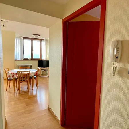 T2 Lumineux, Dernier étage, Parking Privatif à - Fr-1-555-42 *