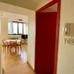 Au Dernier Etage Avec Parking Et Climatisation A Aix-les-bains! - Fr-1-555-42 *
